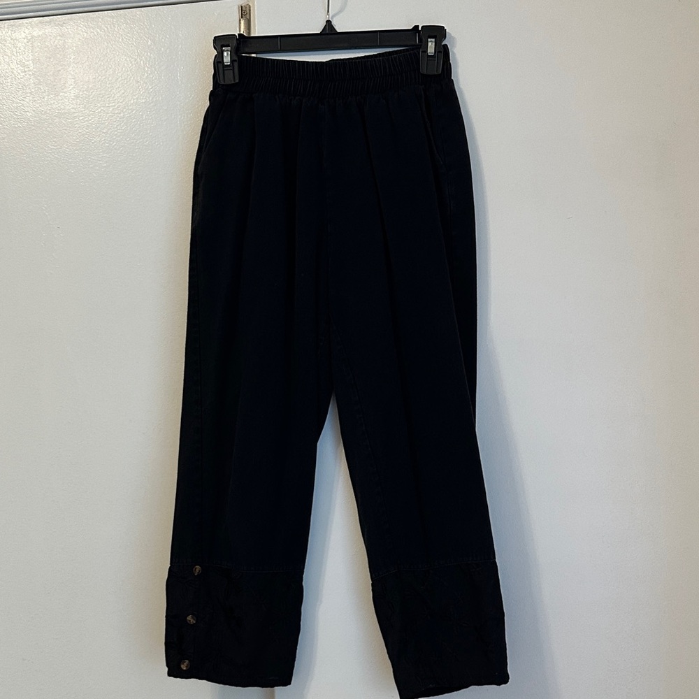 Women’s Black Pants